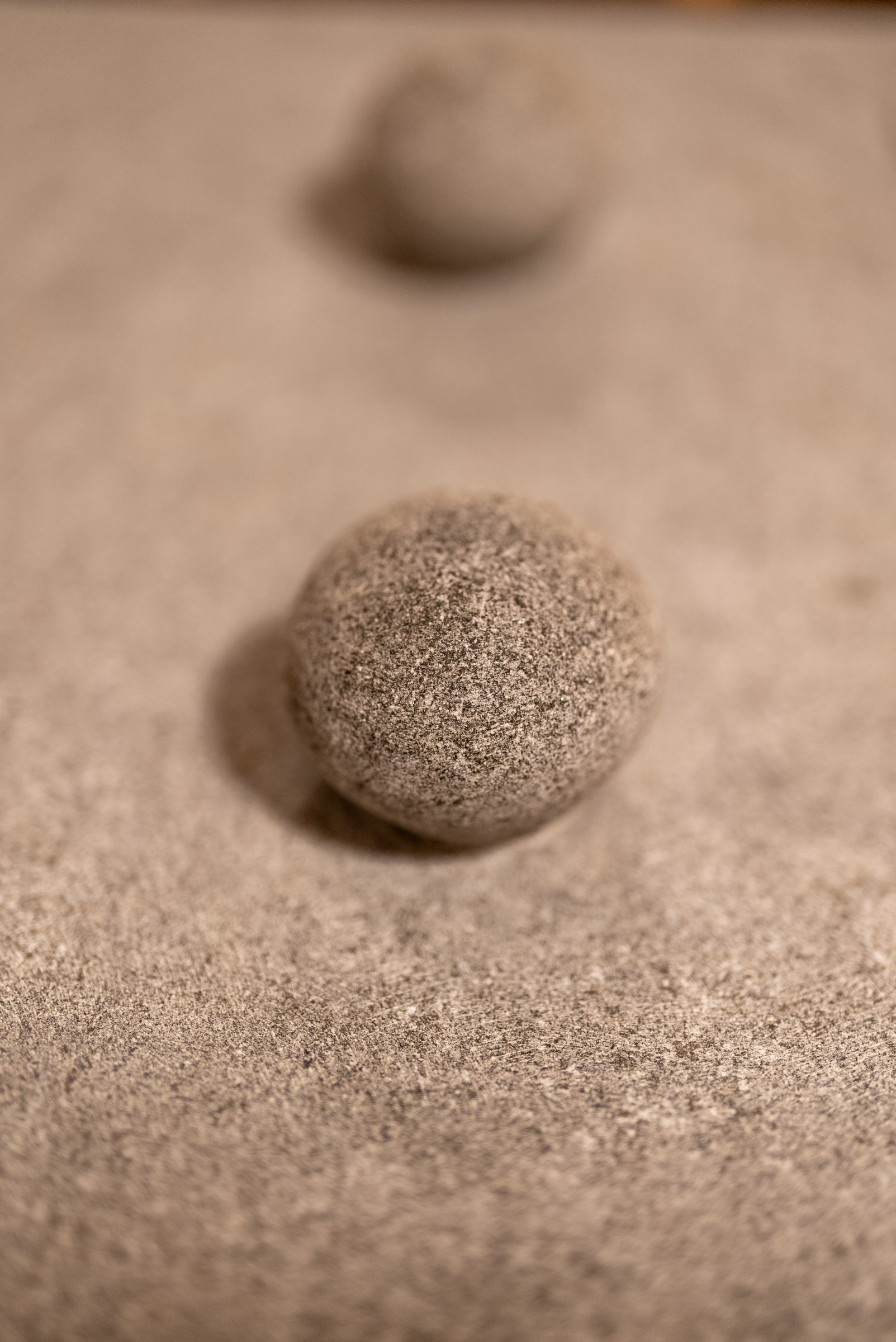 Two balanced stones, close detail